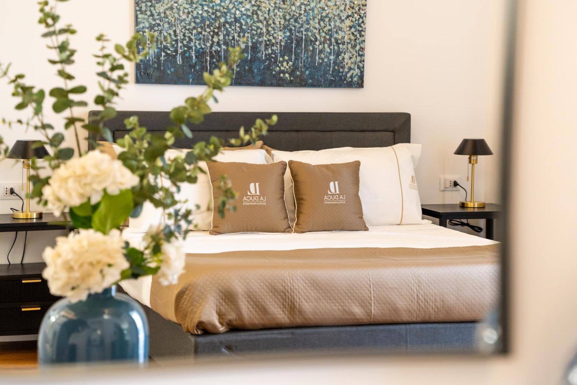 La Duca Suites & Apartments Палермо Екстериор снимка