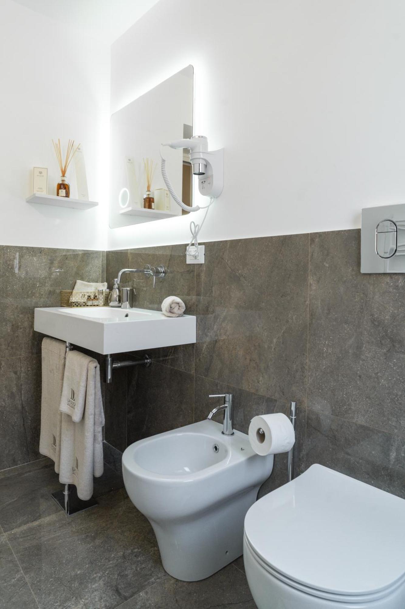 La Duca Suites & Apartments Палермо Екстериор снимка