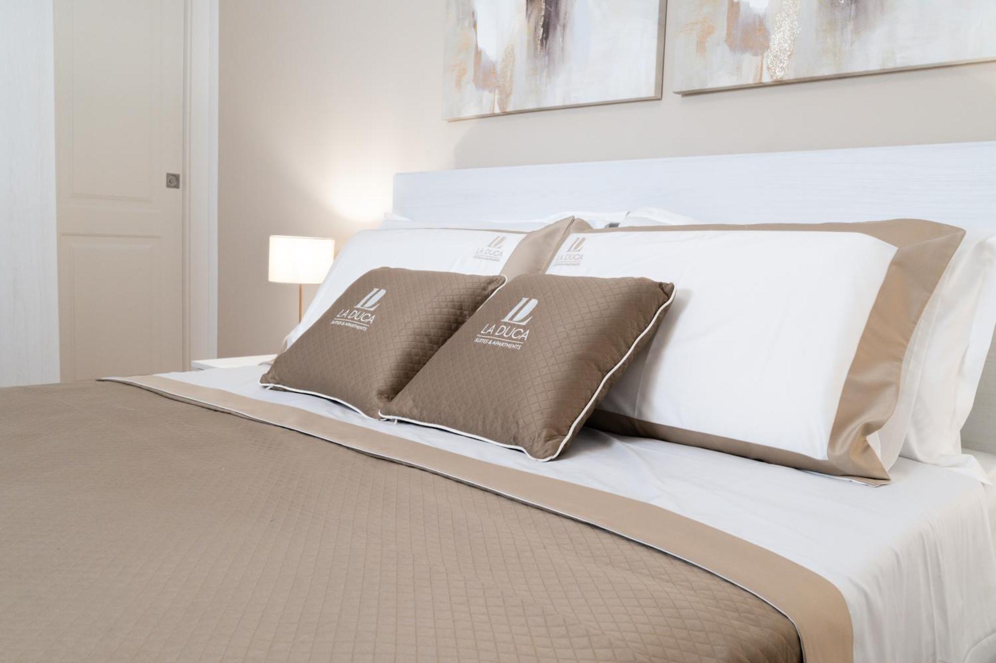La Duca Suites & Apartments Палермо Екстериор снимка