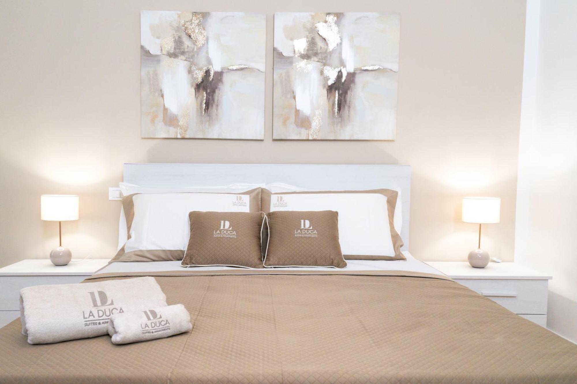 La Duca Suites & Apartments Палермо Екстериор снимка