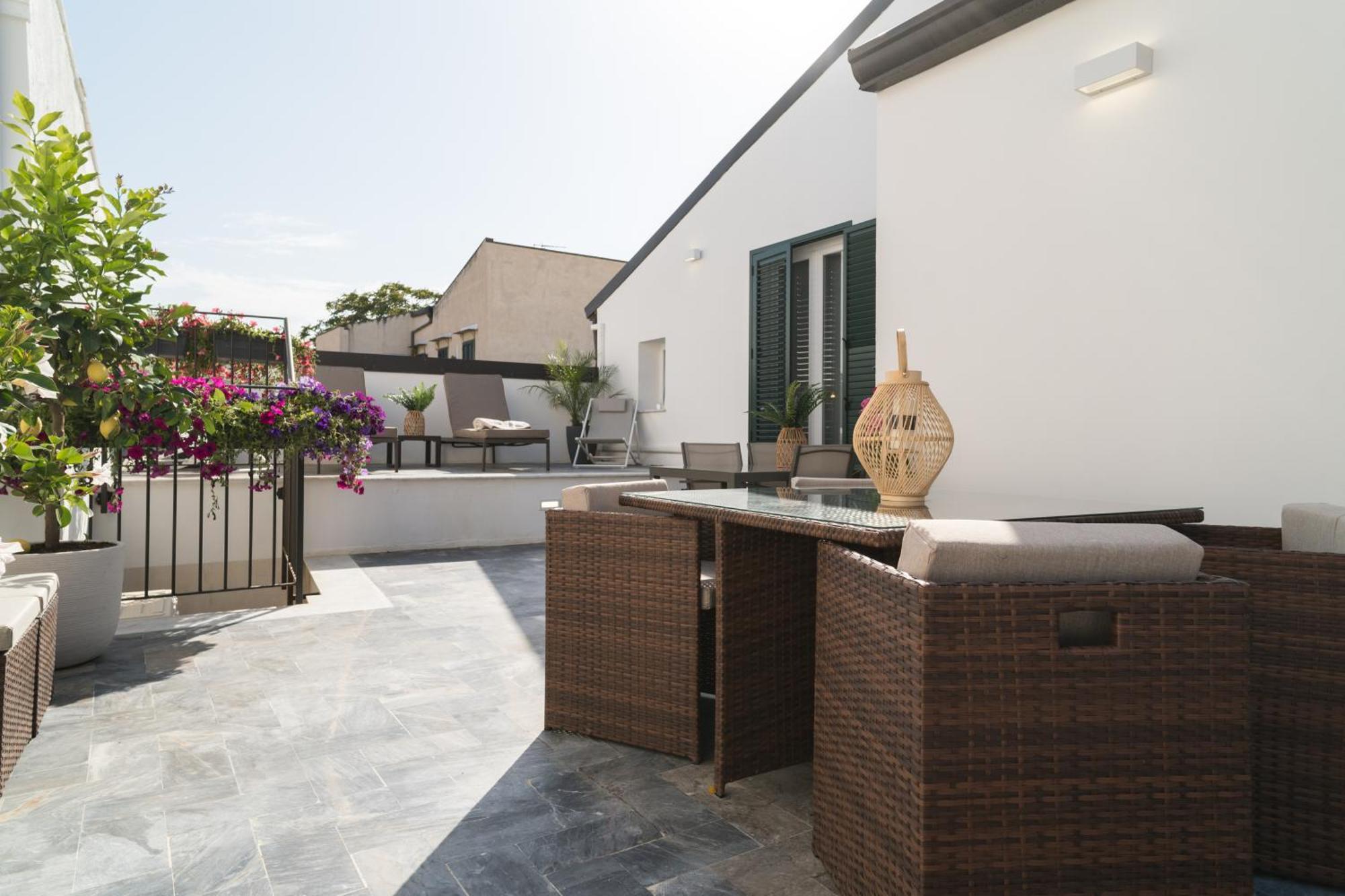 La Duca Suites & Apartments Палермо Екстериор снимка