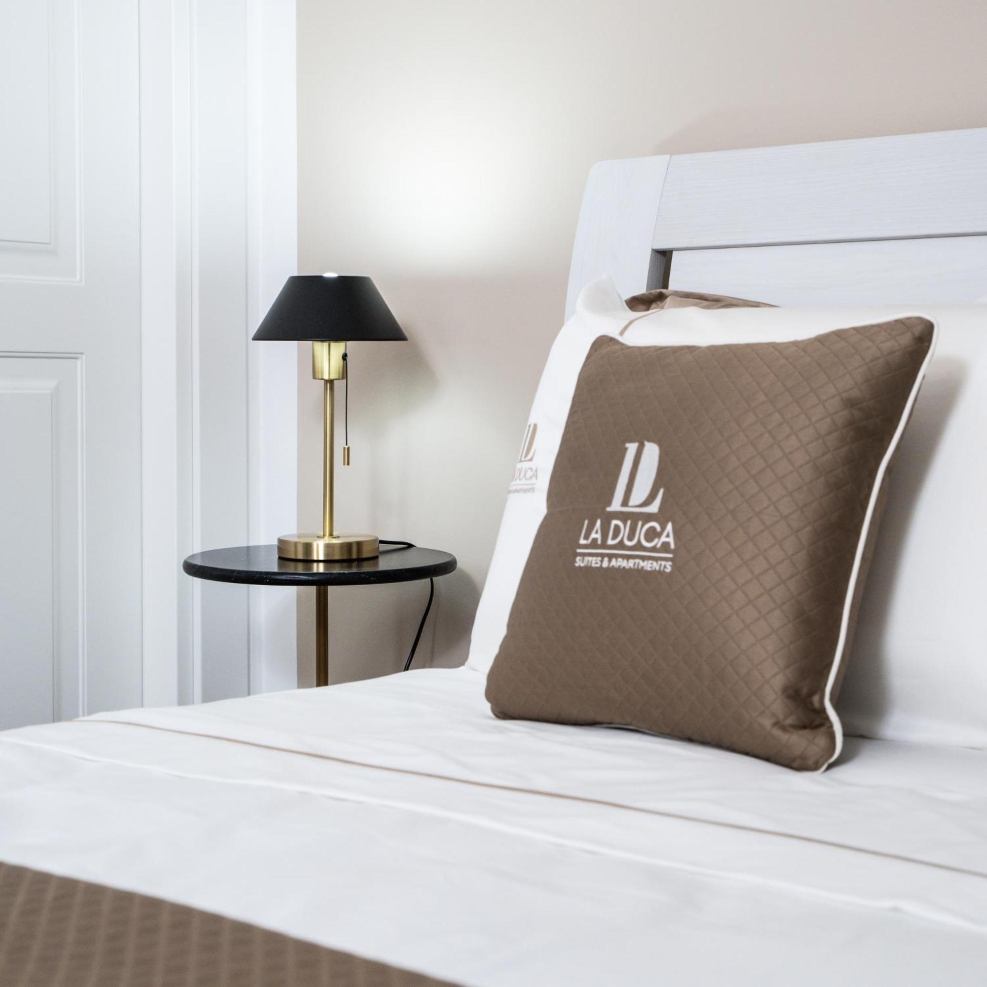 La Duca Suites & Apartments Палермо Екстериор снимка