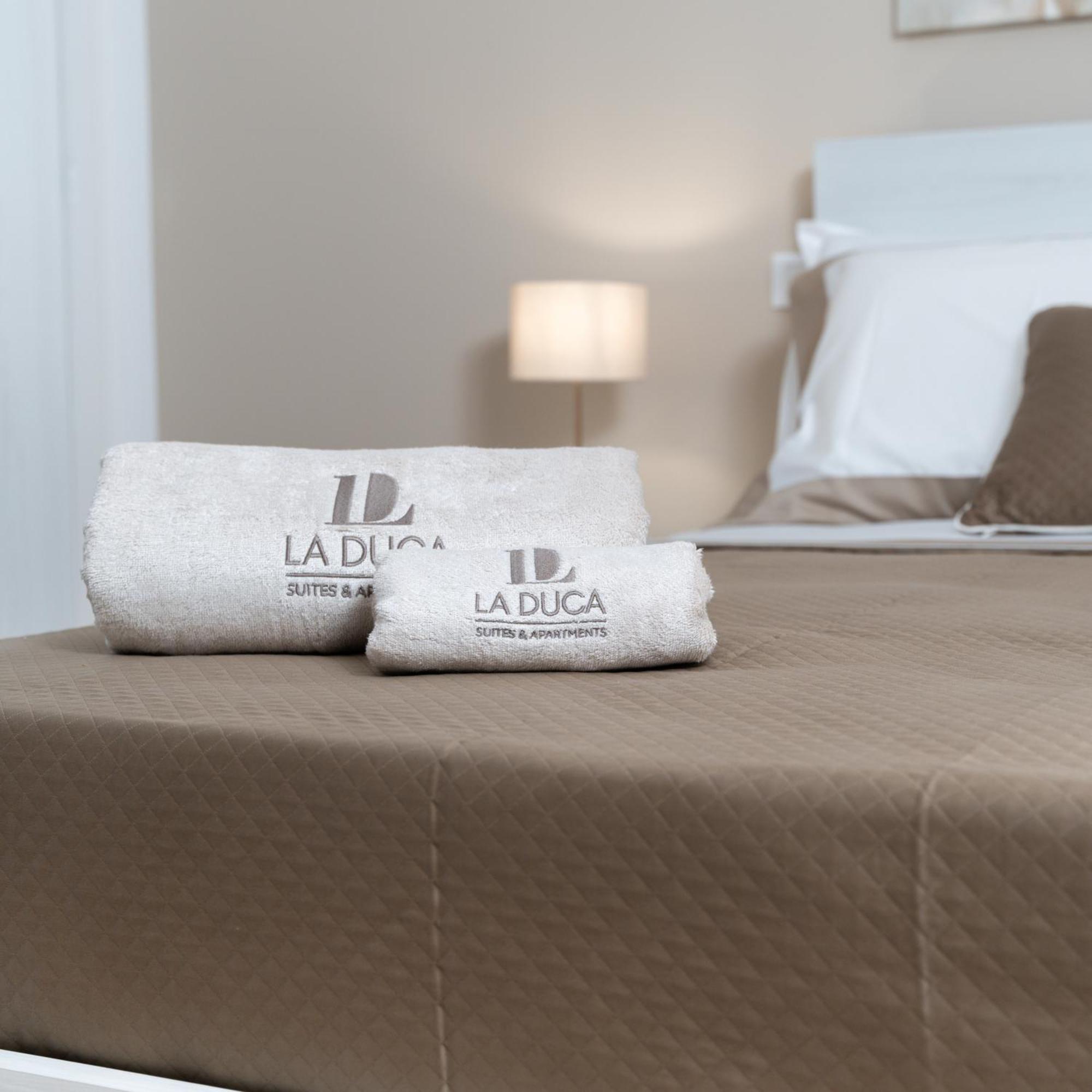 La Duca Suites & Apartments Палермо Екстериор снимка