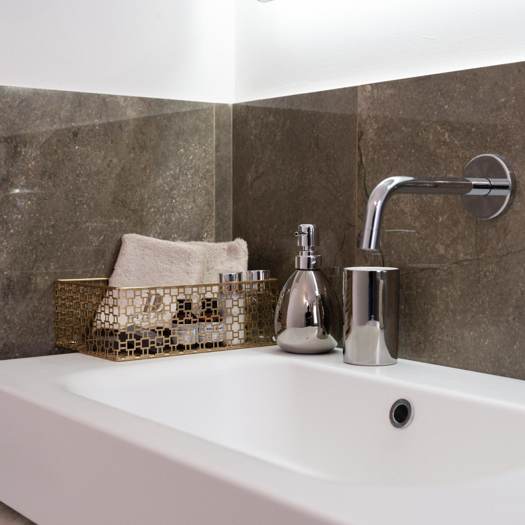 La Duca Suites & Apartments Палермо Екстериор снимка